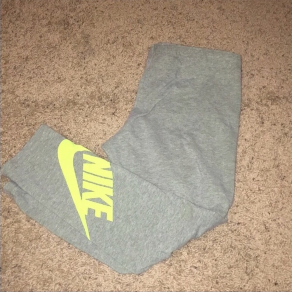 Nike leggings